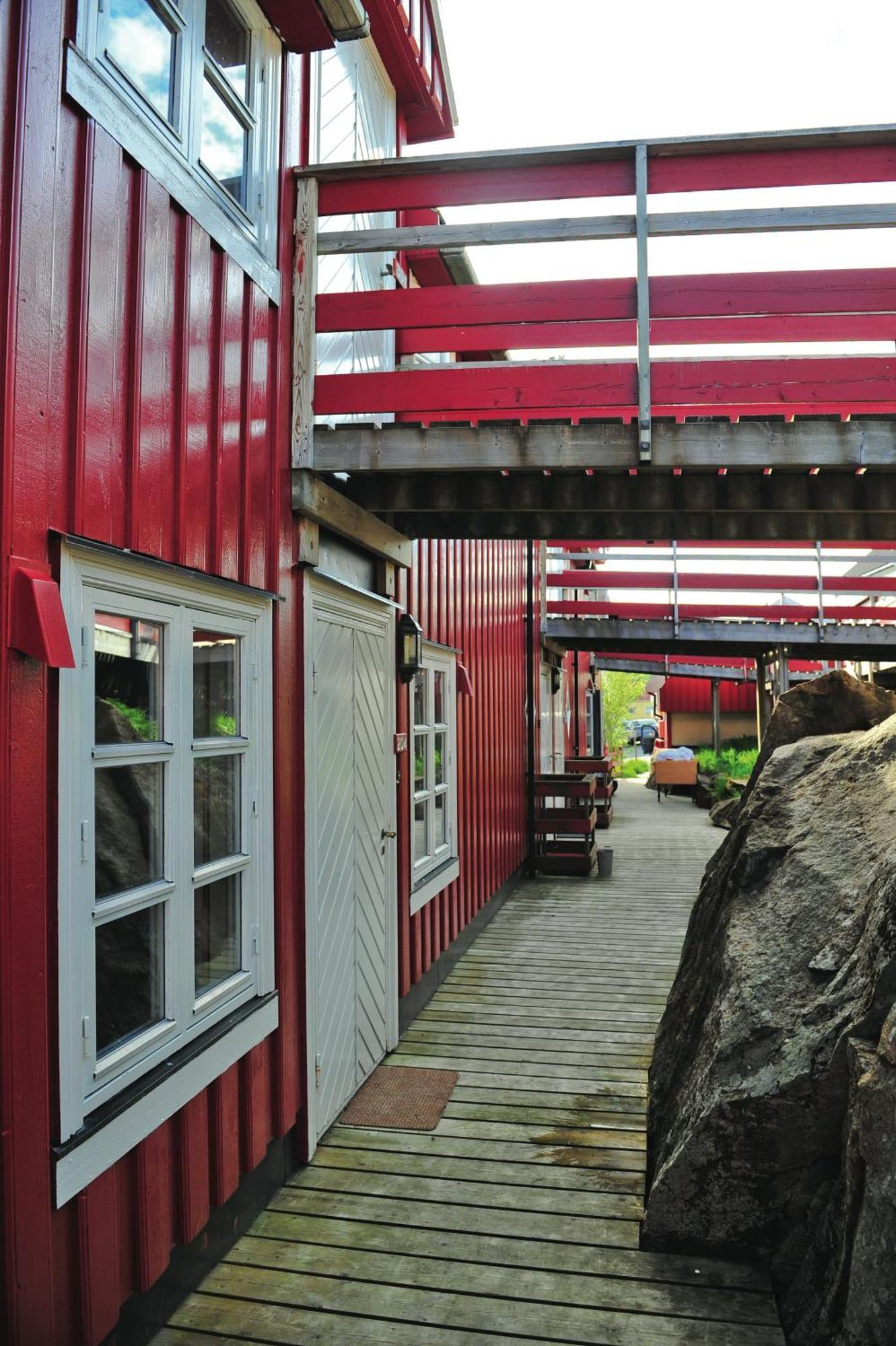 Tyskhella Rorbuer * Kabelvag